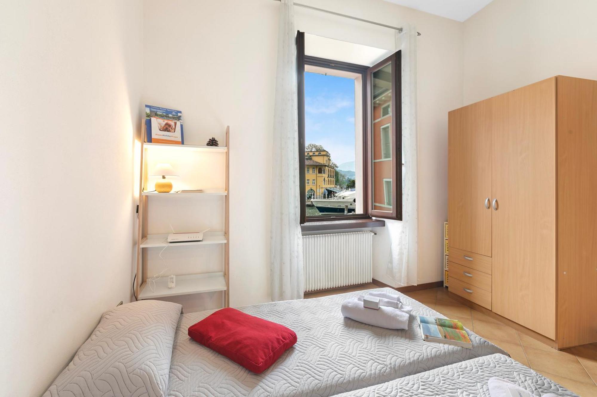 Lake View Historical Center Apartment - Happy Rentals Riva del Garda Exterior foto