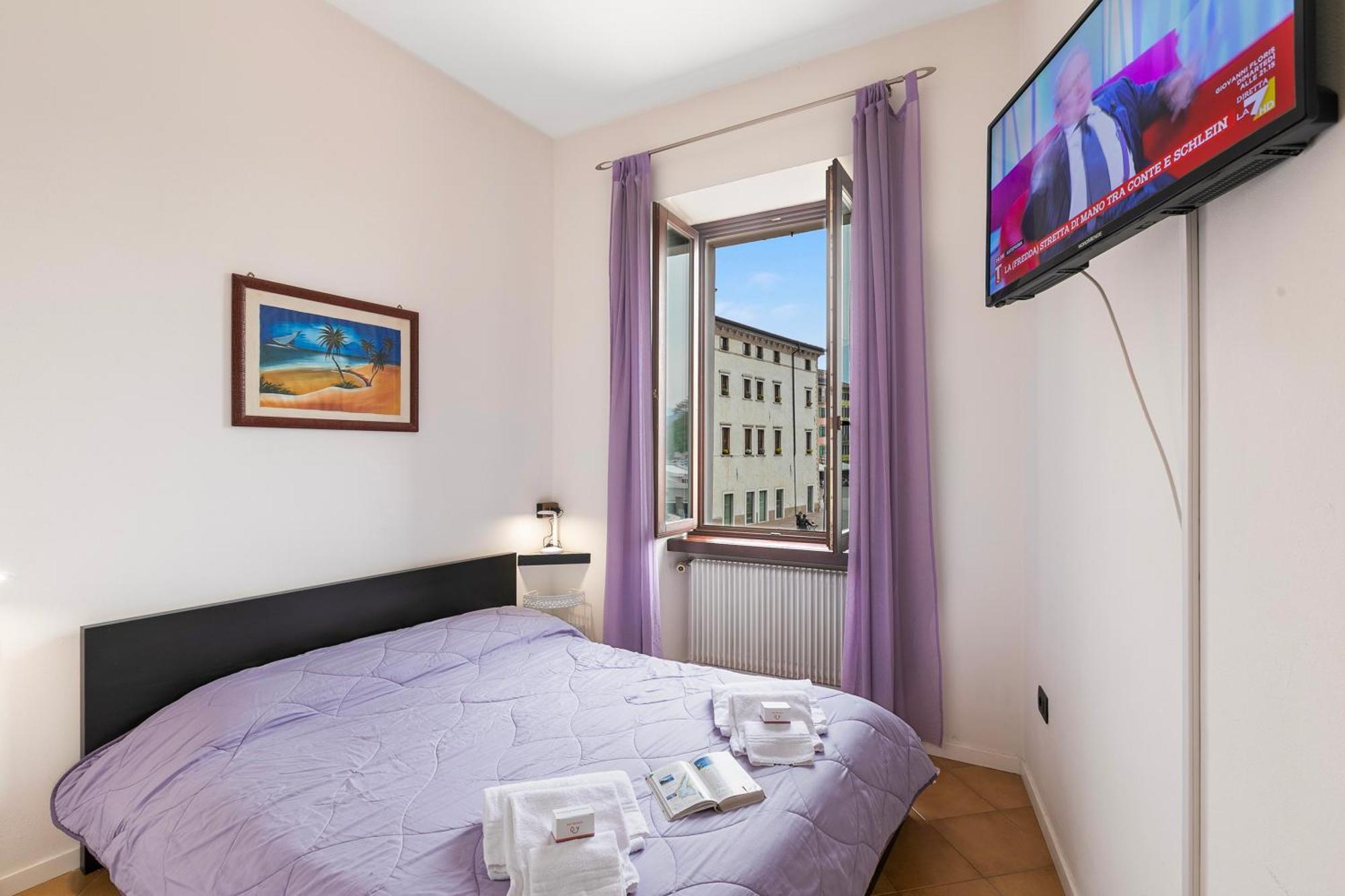 Lake View Historical Center Apartment - Happy Rentals Riva del Garda Exterior foto